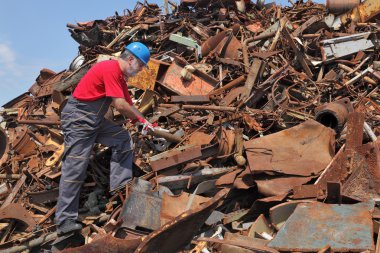 Sanayi geri dönüşüm, yığın görevli eski hurda metal