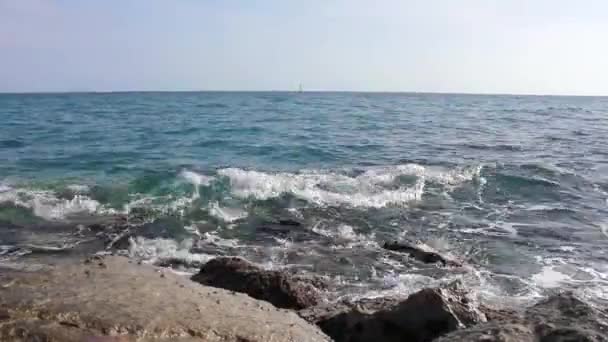 Onde e rocce marine — Video Stock