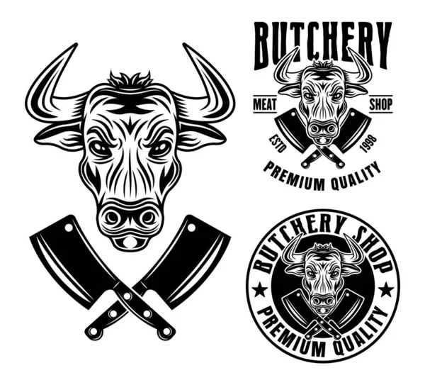 Bullhead en twee slagerij emblemen, badges, labels of logo 's vector monochrome illustratie in vintage stijl geïsoleerd op witte achtergrond — Stockvector