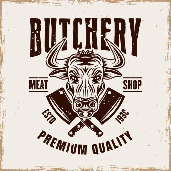 Slagerij winkel vector embleem, badge, label of logo met stier hoofd in vintage stijl op achtergrond met verwijderbare grunge texturen — Stockvector