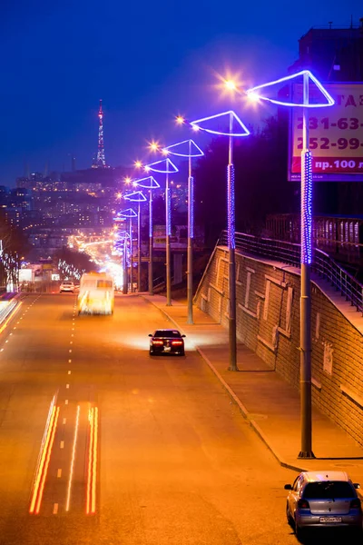 Вечірня Дорога Районі Доун Владивостоку Машини Їдуть Вечірній Дорозі — стокове фото