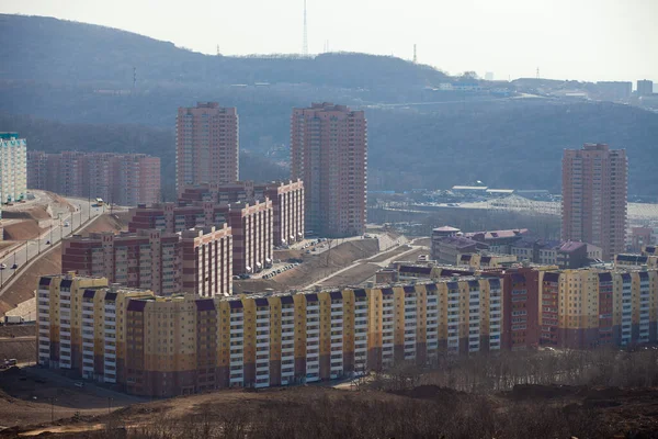 2013 Sonbaharı Vladivostok Primorsky Bölgesi Yüksek Binalar Çok Renkli Konut — Stok fotoğraf