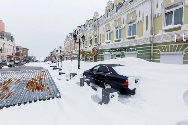 Январь 2016 Владивосток Россия Сильный Снегопад Владивостоке Заснеженные Автомобили Стоят — стоковое фото