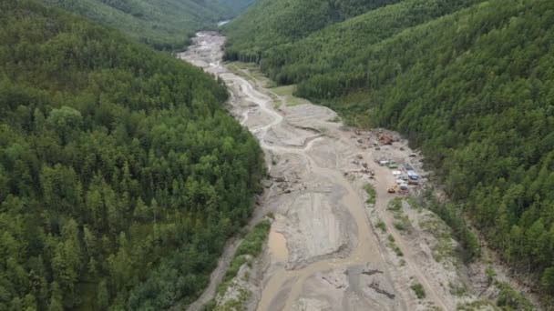 Vista Dall Alto Una Catastrofe Ecologica Telecamera Sorvola Ruscello Distrutto — Video Stock