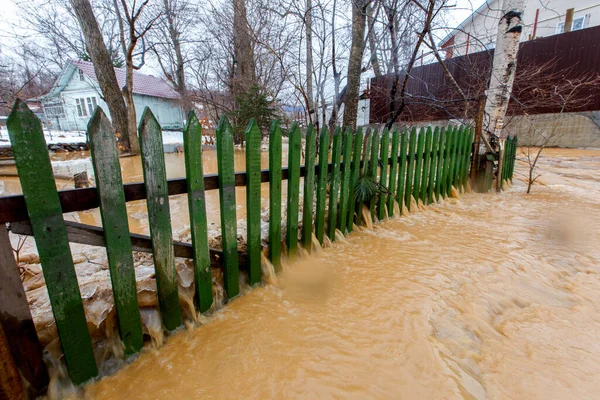 Catastrophe Écologique Ruisseau Une Rivière Brune Sale Coule Long Sol — Photo