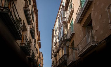 İspanya 'nın Segovia kentindeki antik binalar