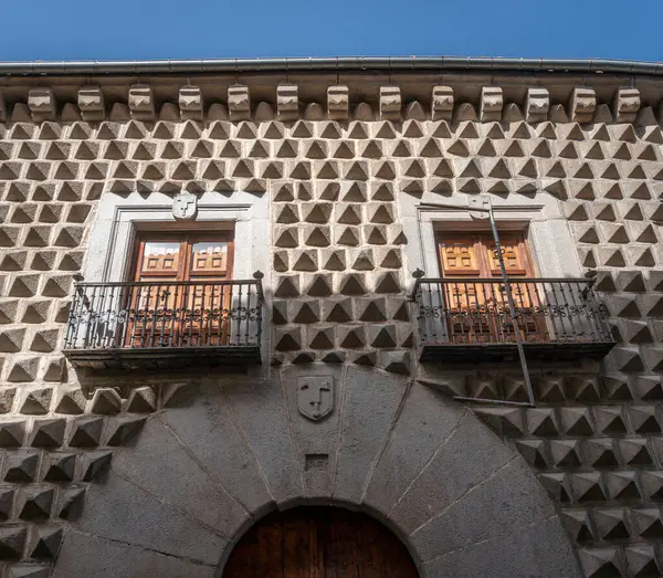 Fachada Ornamentada Antigo Edifício Cidade Segóvia Espanha — Fotografia de Stock