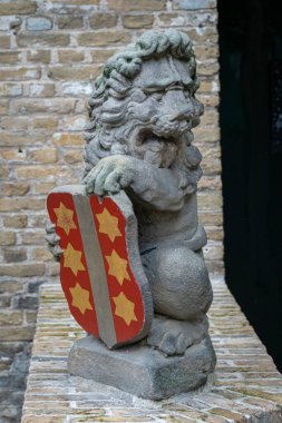 Hollanda 'nın Gouda kentindeki müzede taş aslan heykeli