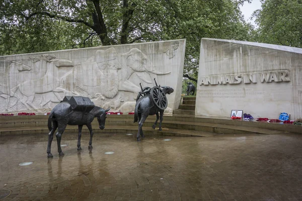 The Animals in War memorial in Park Lane, London, UK