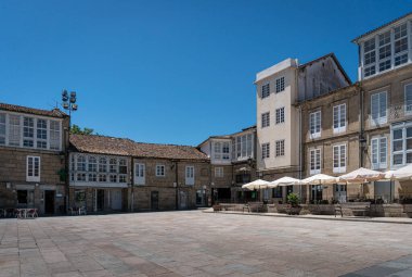 Celanova, İspanya, Temmuz 2020 - Celanova, Ourense, İspanya 'daki kasaba meydanı manzarası