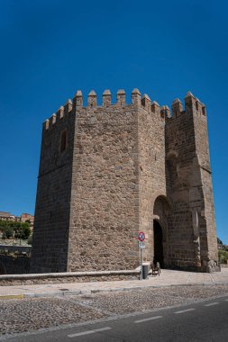 İspanya 'nın Toledo şehrinin geçidi, Saint Martin Köprüsü