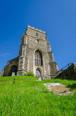 İngiltere, Doğu Sussex 'teki Old Town of Hastings' deki All Saints Kilisesi.