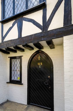 Mayıs 2015, Hastings, Doğu Sussex, İngiltere - Eski bir ahşap kapı Hastings, Doğu Sussex, İngiltere