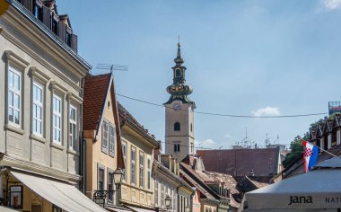 Hırvatistan 'ın Zagreb kentinde saat kulesi ve cepheler inşa ediliyor