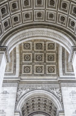 Arc de Triumph iç çamaşırım detay