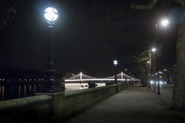 Chelsea Bridge geceleri — Stok fotoğraf