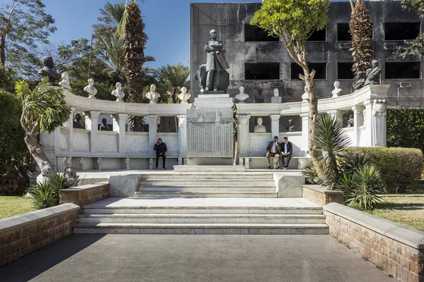 Tomba e statua di Auguste Mariette — Foto Stock