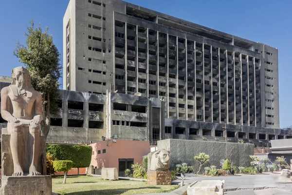 Burnt out Building, Il Cairo, Egitto — Foto Stock