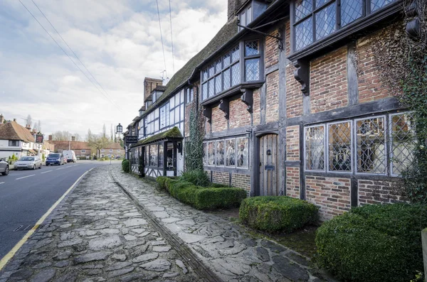 English village with timber framed houses, Biddenden, Kent. UK — Stock Photo, Image