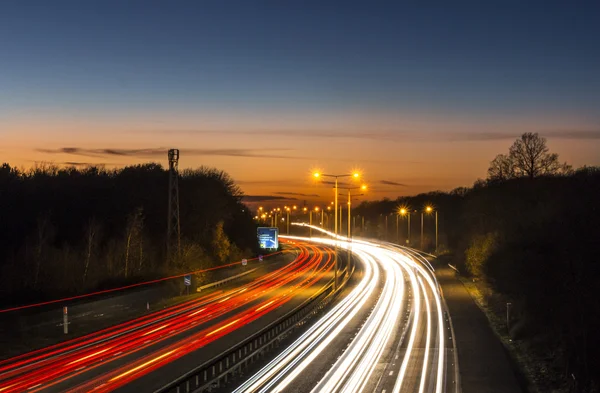 Snelweg auto licht Trails — Stockfoto