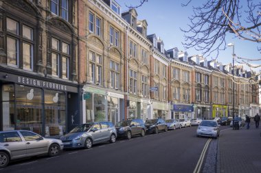 Regent Street, Clifton, Bristol, İngiltere'de Gürcü teraslı mağazaları
