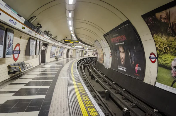 ウォータールー地下鉄駅、ロンドン — ストック写真