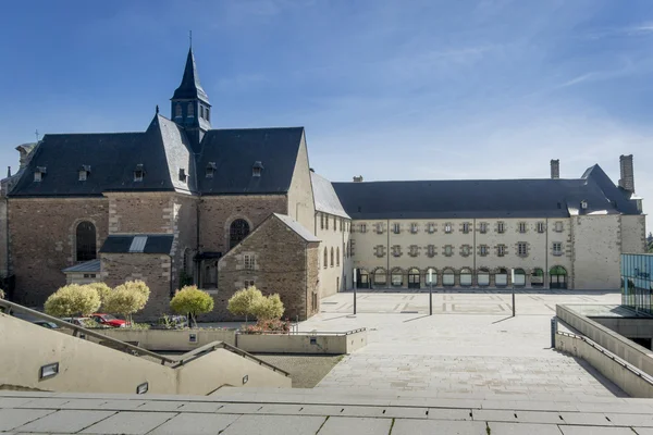 Stadsbibliotheek, Dinan, Bretagne, Frankrijk — Stockfoto