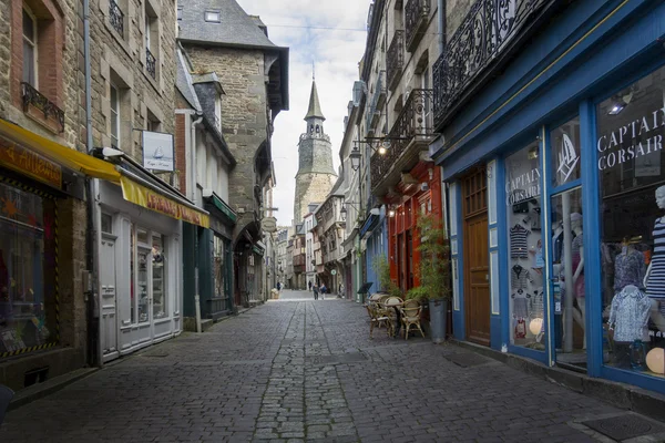 Medieval Shopping Centre of Dinan, Brittany, France — Stock Photo, Image