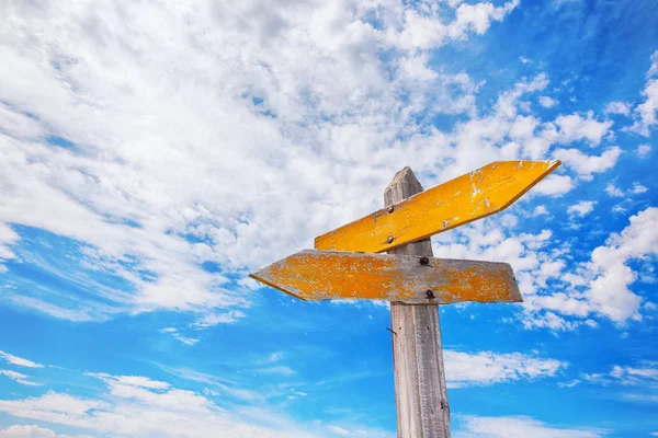 Rustik Crossroads işareti
