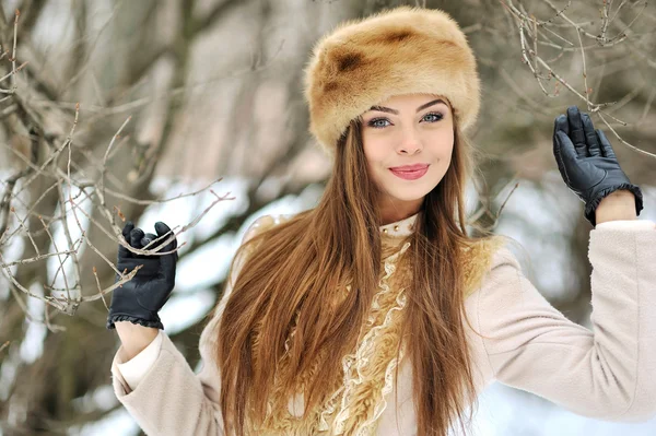 Bella faccia ragazza - da vicino — Foto Stock