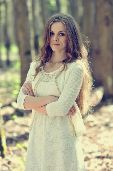 Portrait of a beautiful young girl — Stock Photo, Image