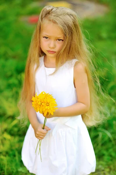 Sad little girl — Stock Photo, Image