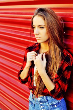 güzel bir genç kadın yüzü tatlı