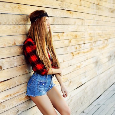 Seksi şehvetli kadın moda portre. Açık 