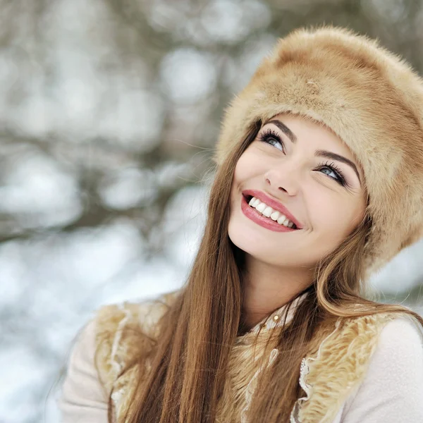 Beautiful smiling woman — Stock Photo, Image