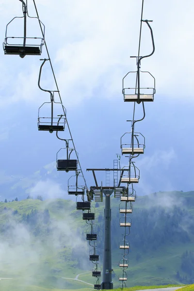 Dağ Chairlifts — Stok fotoğraf