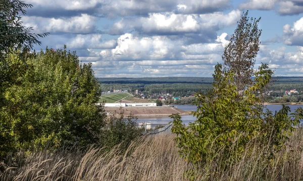 Vue Sur Volga Depuis Rive Pont Localité Située Sur Rive — Photo