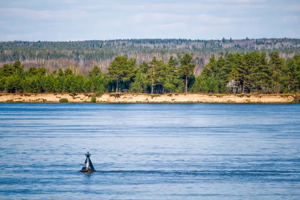 Bouée Sur Volga Pour Assurer Sécurité Des Bateaux Voyageant Sur — Photo