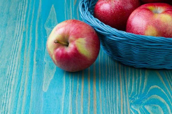 Red apple — Stock Photo, Image