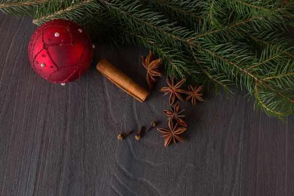 Weihnachtsdekoration Zimtanis Kugeln — Stockfoto