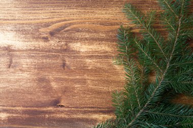 bir kar taneleri ile yeşil Noel arka plan