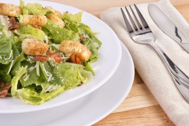 taze Sezar salatası