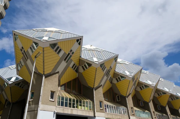 Cube houses in the center of the Rotterdam — Stock Photo, Image