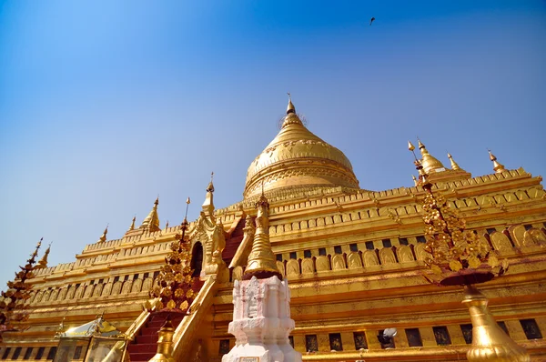 바간, 미얀마 shwezigon paya 탑. — 스톡 사진