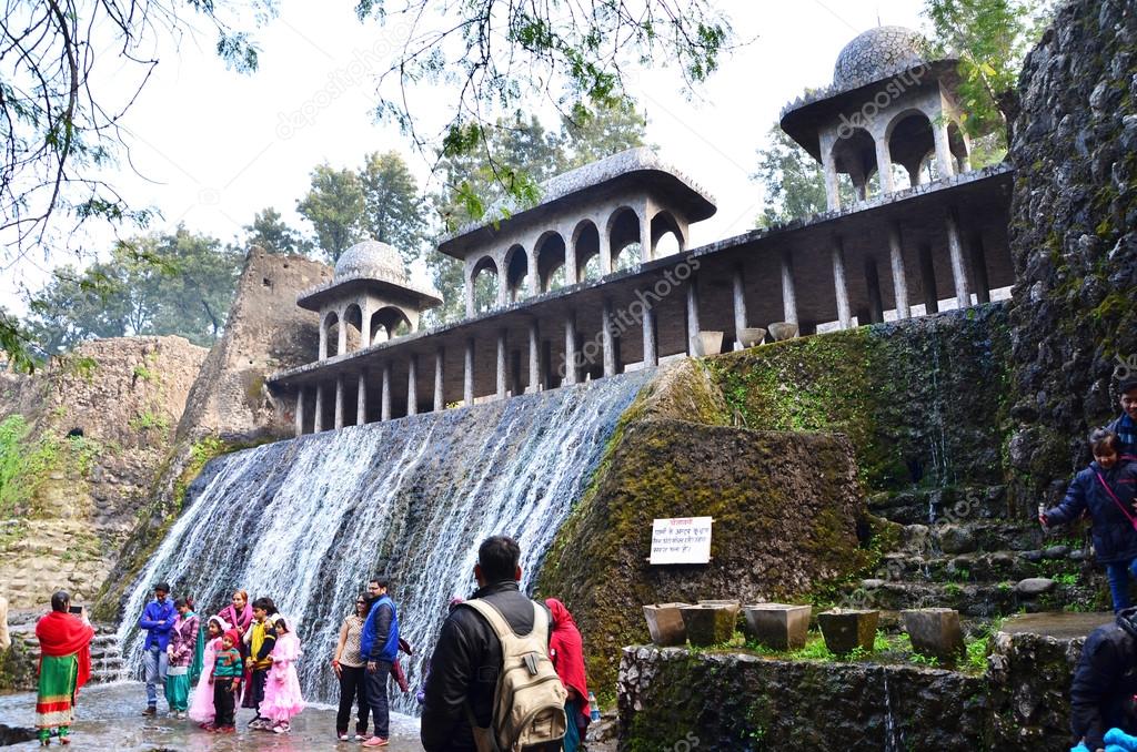 chandigarh-india-january-4-2015-people-visit-rock-garden-in
