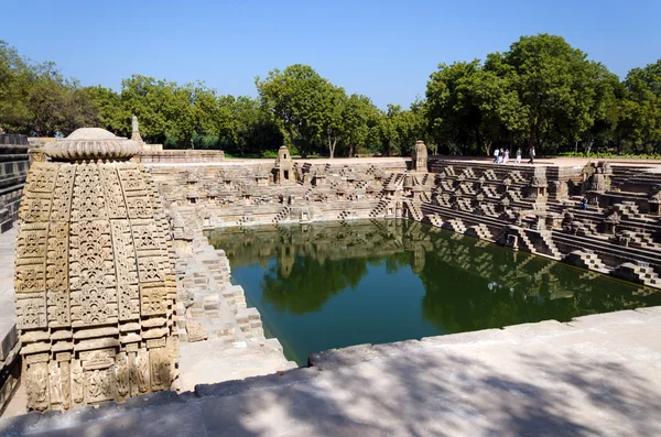 Stepwell em Sun Temple Modhera em Ahmedabad — Fotografia de Stock