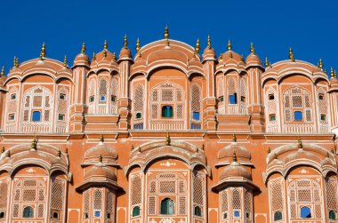 Hawa Mahal saray veya Palace Jaipur şehrinde rüzgarlar yükselmesine