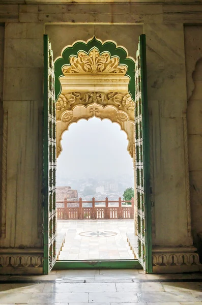 Входные ворота Джасвант Тада, Джодхпур, Индия — стоковое фото