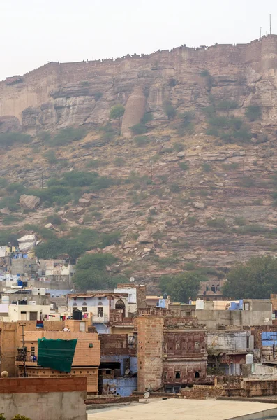 Den blå staden Jodhpur med Mehrangarh Fort i bakgrunden — Stockfoto
