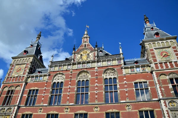 Amsterdam Centraal, La famosa estación central de tren — Foto de Stock